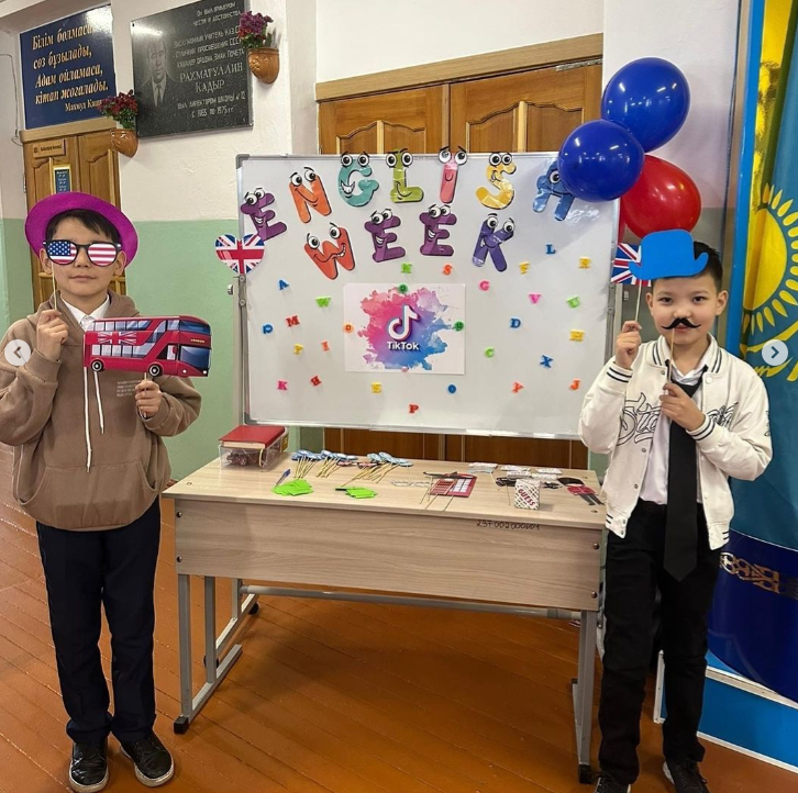 16 қаңтар күні мектебімізде “Ағылшын тілі” әдістемелік бірлестігінің онкүндігінің ашылу салтанаты ұйымдастырылды. 16 января в школе состоялась церемония открытия декады методического объединения "Английский язык".