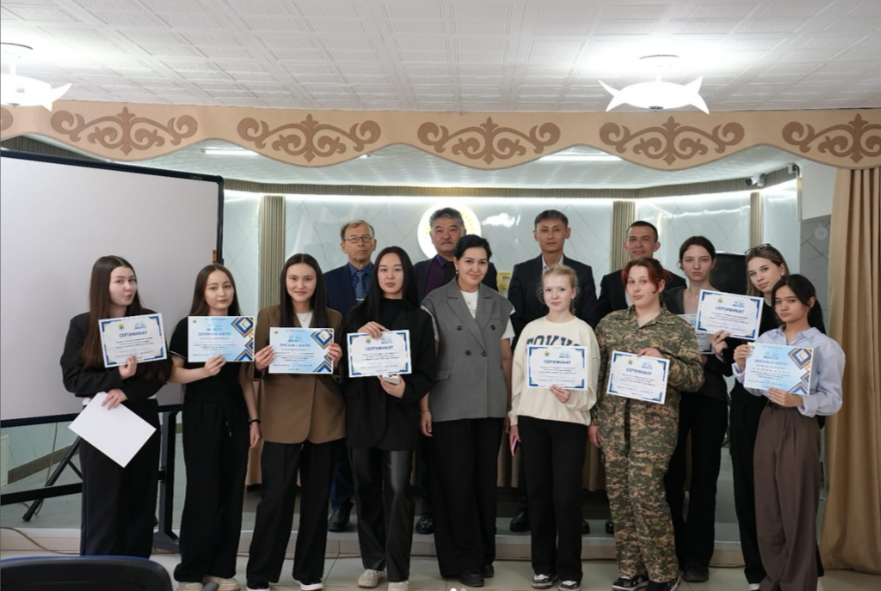 03 сәуір күні қаламыздың “Қайнар” жоғары колледжінде өткен “JasSkills Abay - 2025” облыстық чемпионатында “Криминалистика ісі” компетенциясы бойынша мектебіміздің 10 сынып оқушылары жүлделі орындарға ие болды.